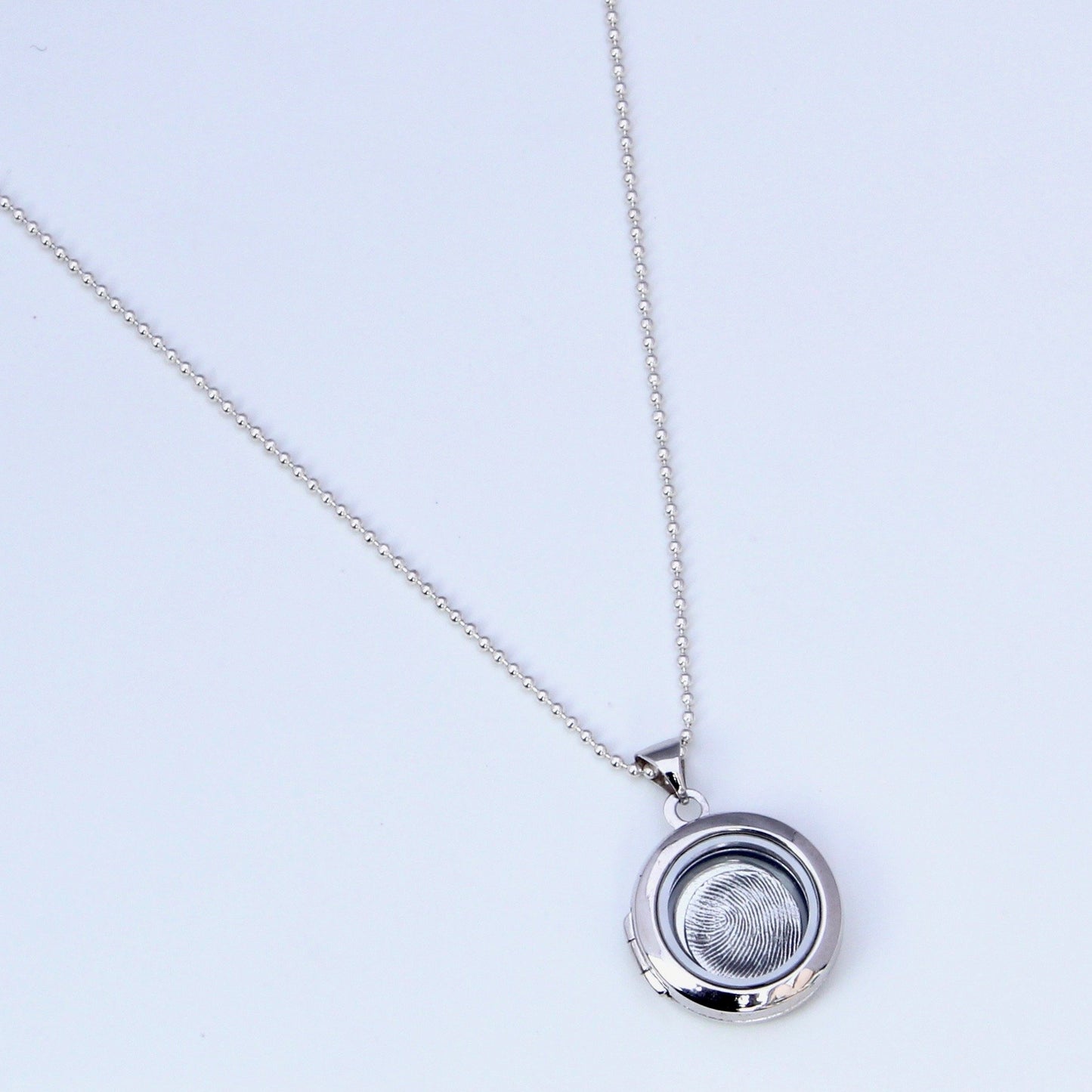 Fingerprint Locket (Circle) - Silver Magpie Fingerprint Jewellery