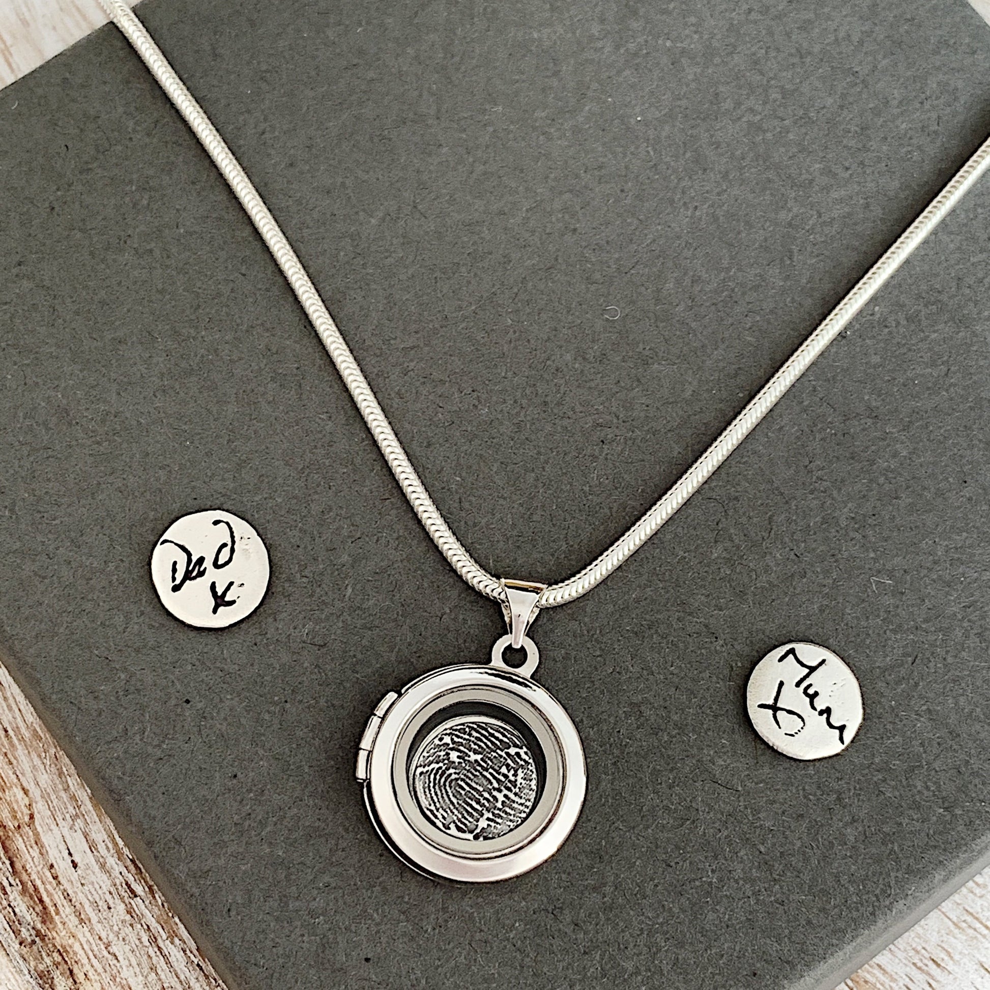 Memorial Fingerprint Locket (circle) - Silver Magpie Fingerprint Jewellery