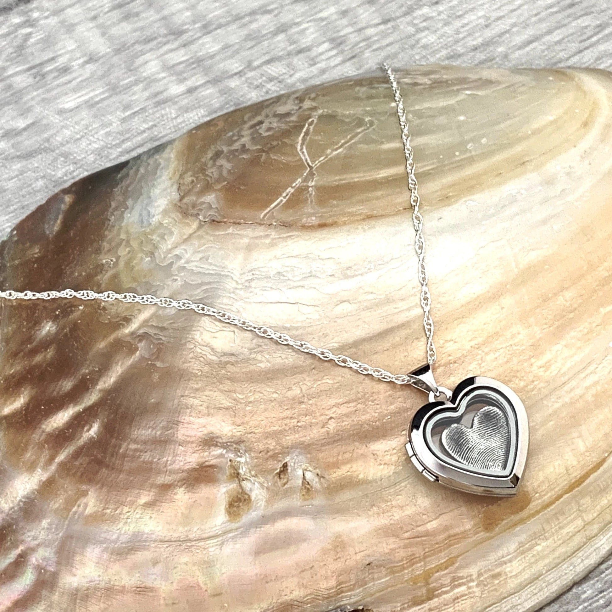 Fingerprint Locket (Heart) - Silver Magpie Fingerprint Jewellery