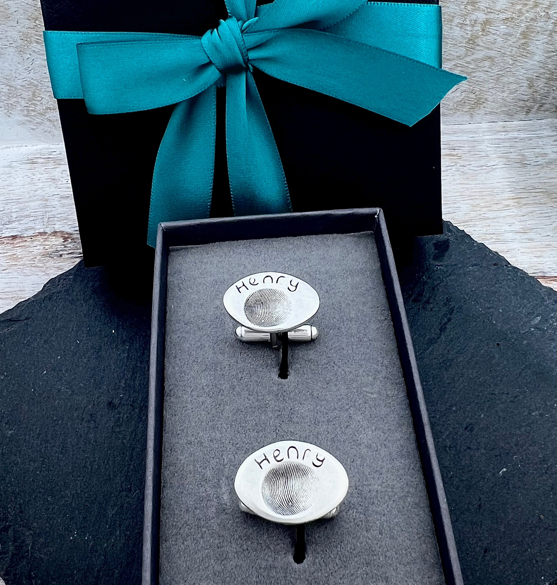 Fingerprint Cufflinks (Oval) - Silver Magpie Fingerprint Jewellery